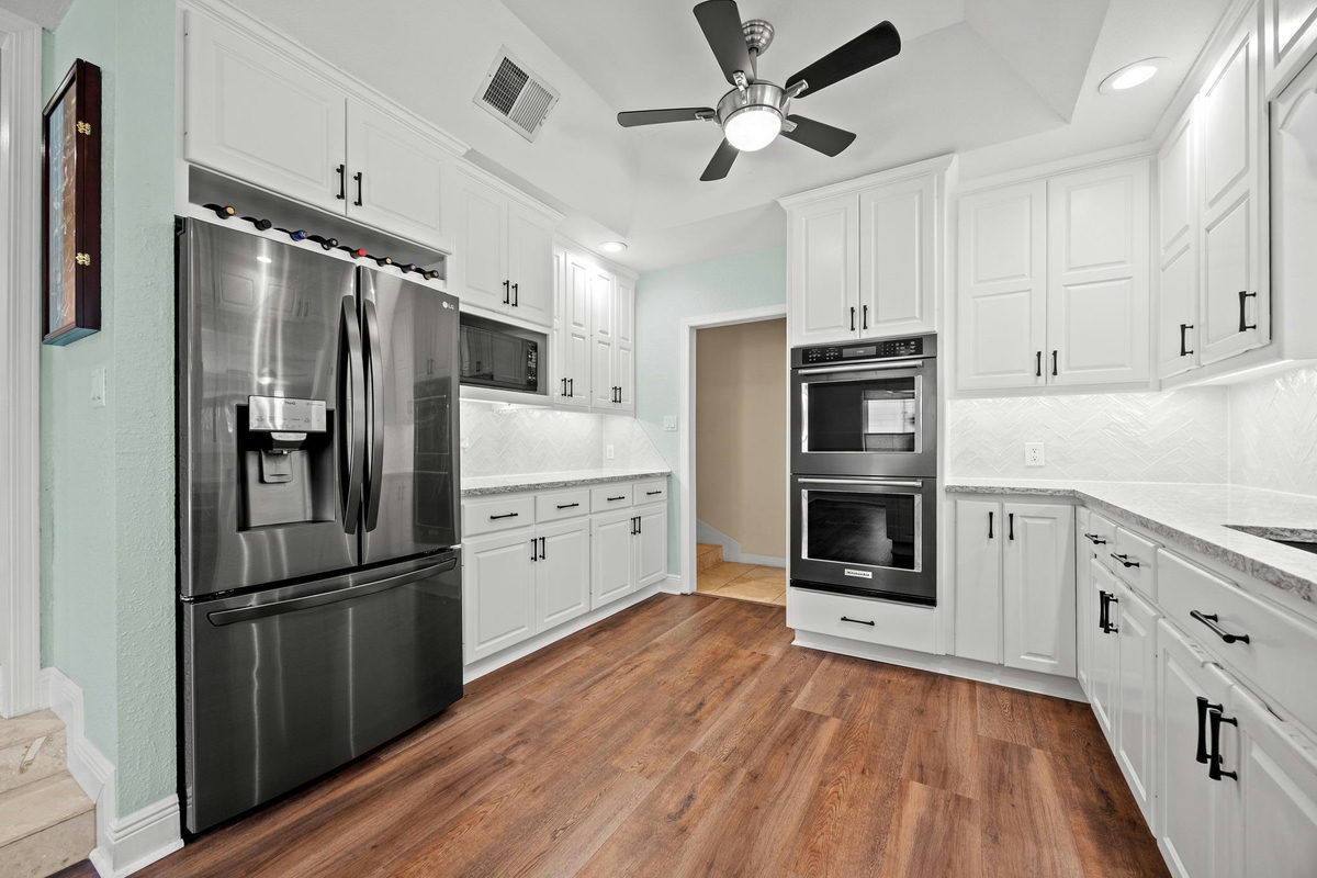 10805 Spicewood Pkwy — photo 4
