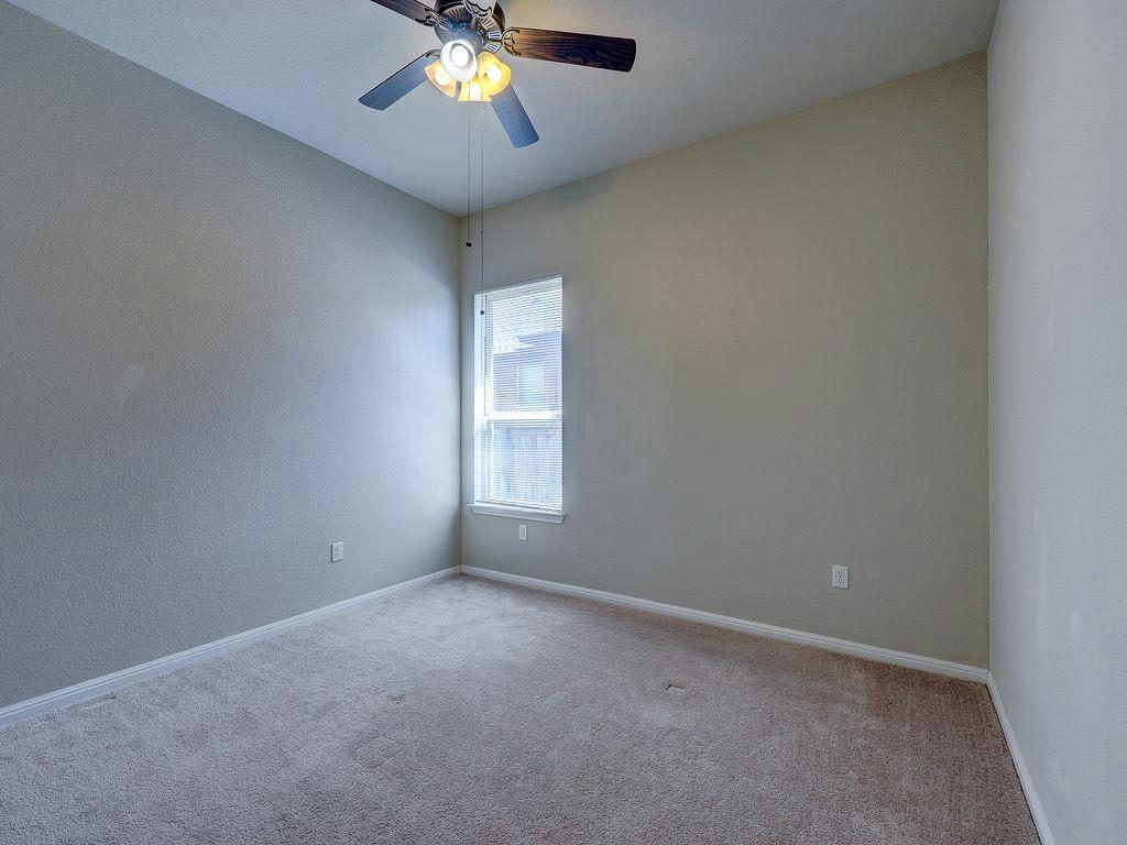520 Acadia Bnd — photo 5
