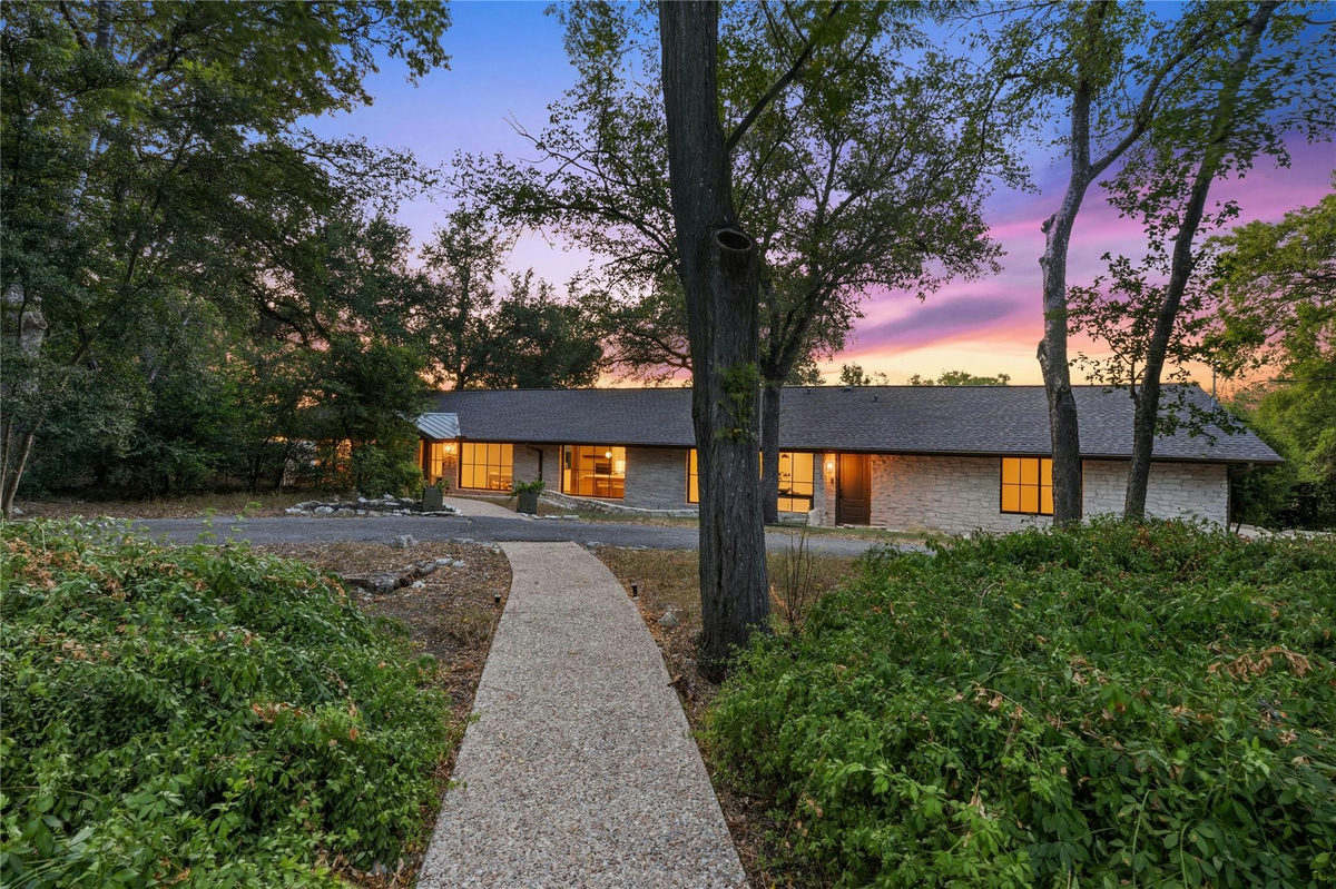816 Terrace Mountain Dr — photo 3