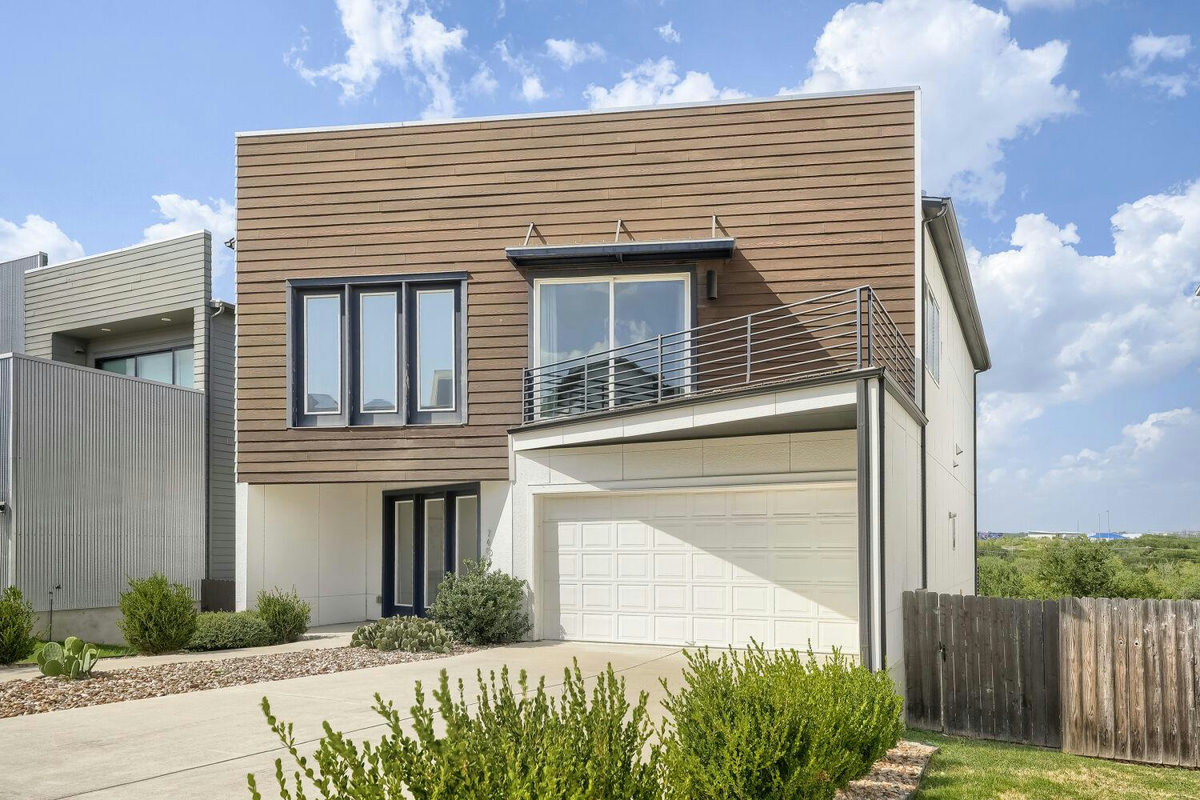 7408 Cordoba Dr — exterior