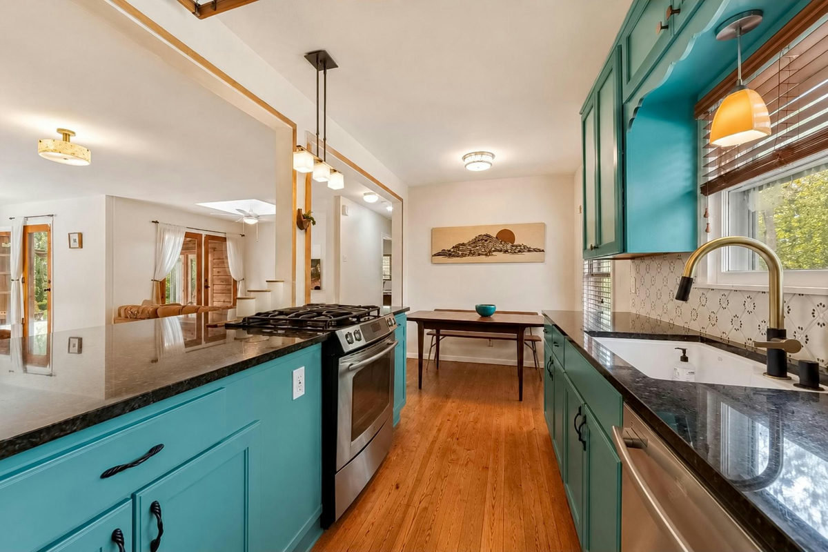 2209 La Casa Dr — photo 4