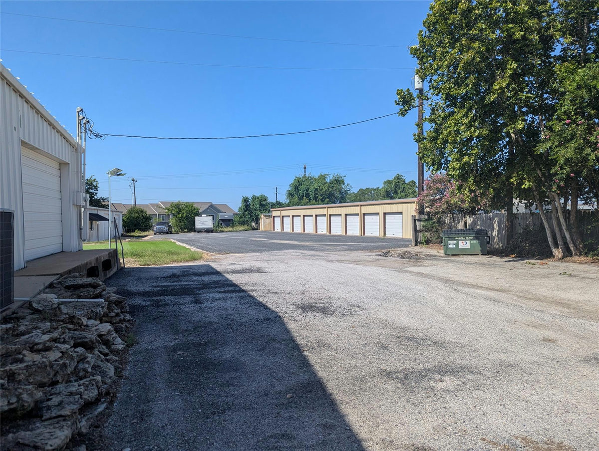 709 A & B and 711B Hwy 290 Hwy — photo 3