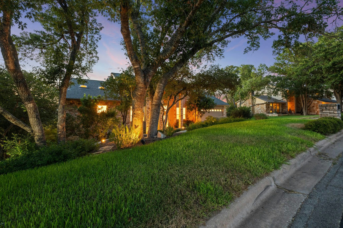 1528 Ben Crenshaw Way — photo 3