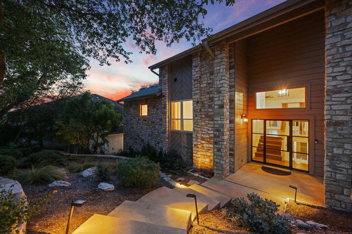 1528 Ben Crenshaw Way — exterior