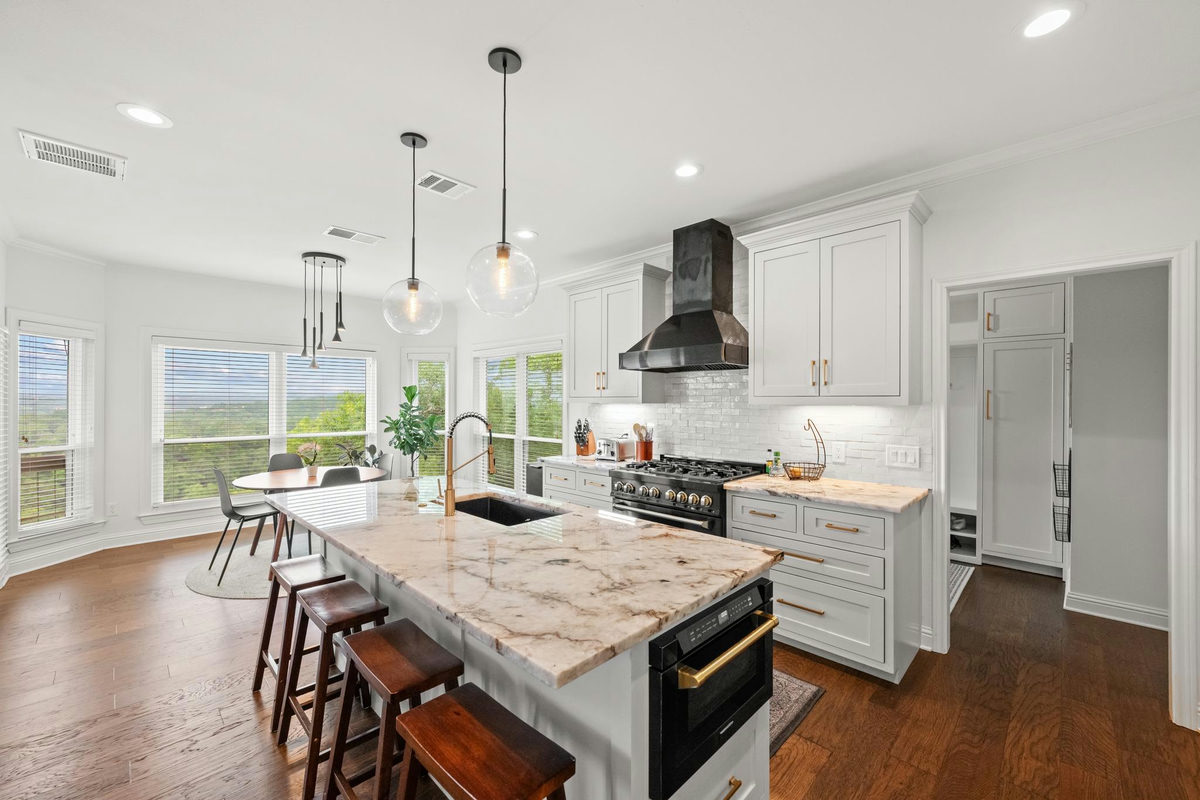 1528 Ben Crenshaw Way — photo 4