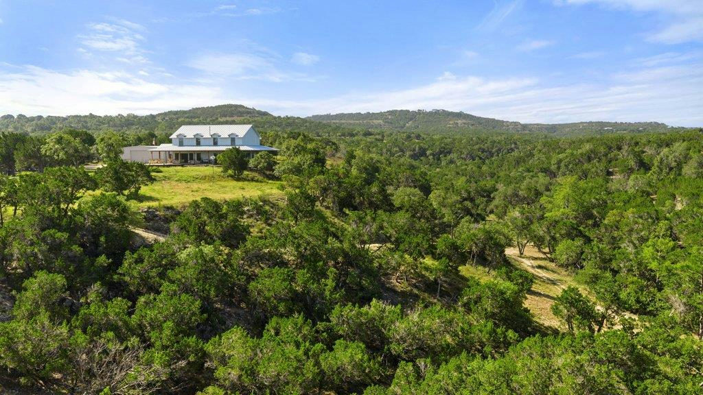 1101 Windy Hills Rd — exterior