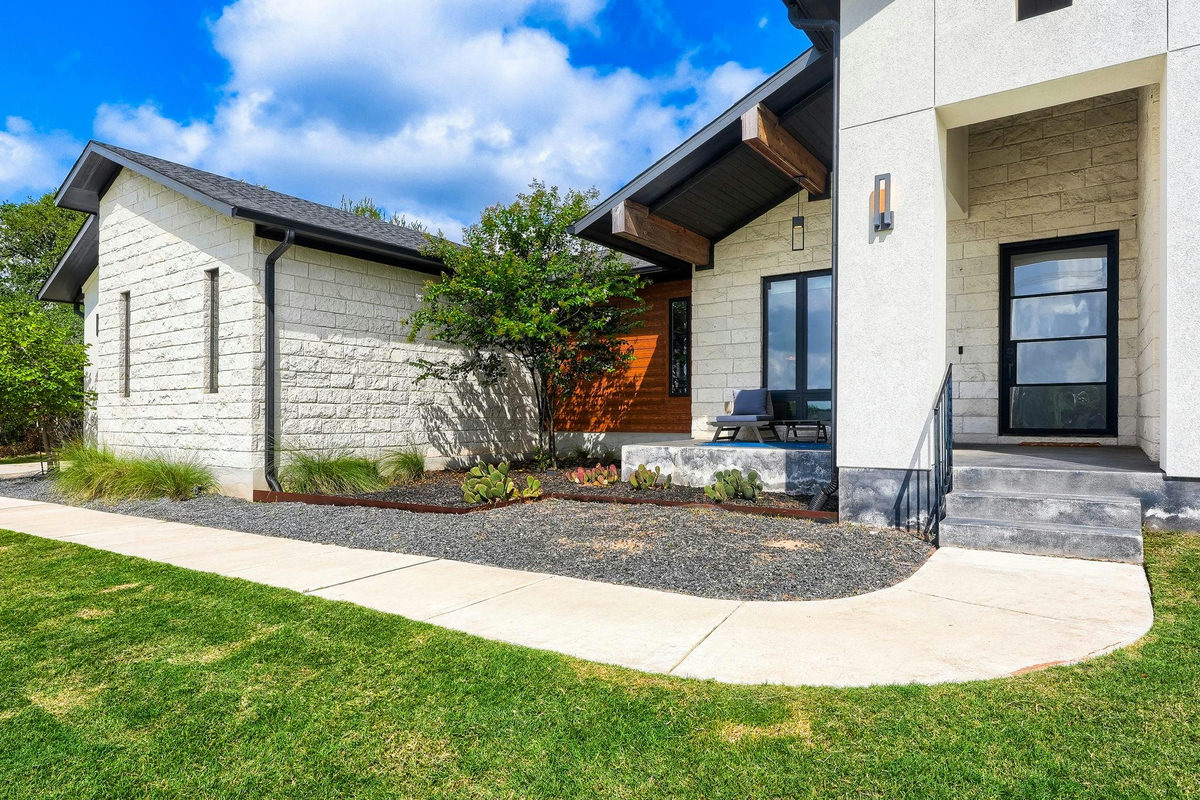 200 Quarter Horse Ln — photo 2