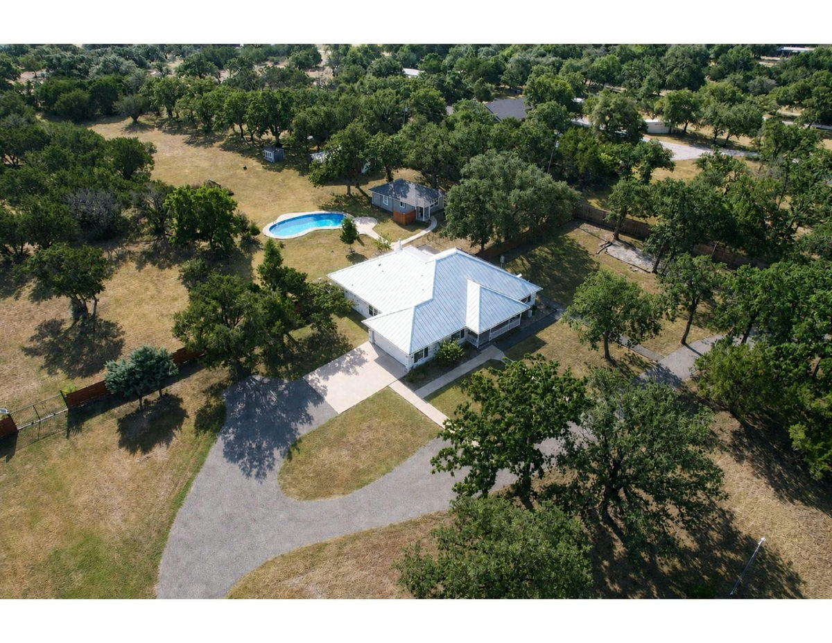190 Young Ranch Rd — exterior