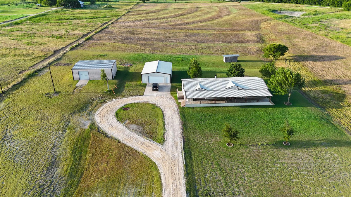 401 County Road 330 — photo 3