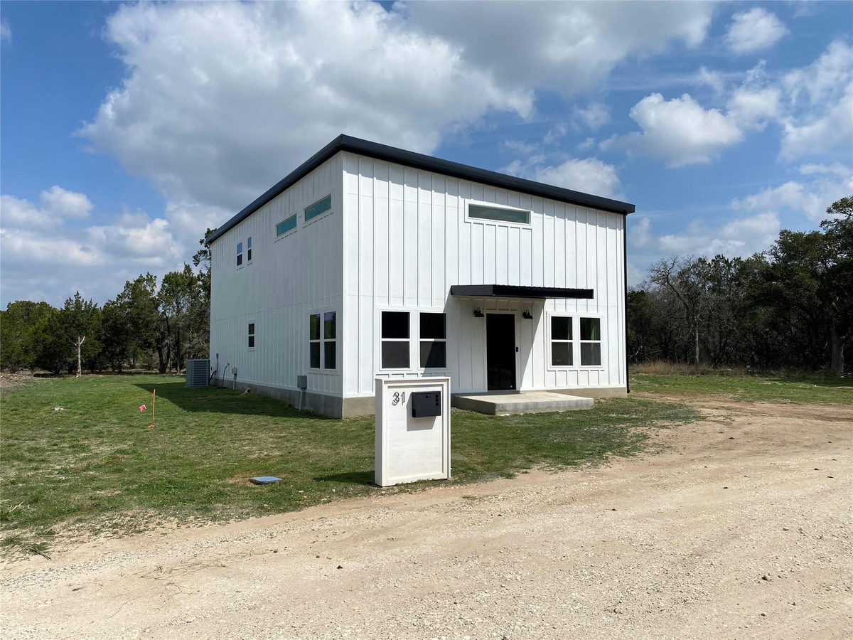 31 HEATHROW Ln — exterior