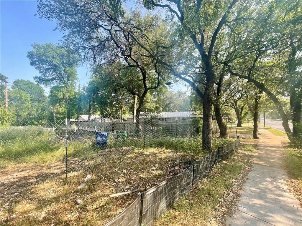 4621 Menchaca Rd — photo 4