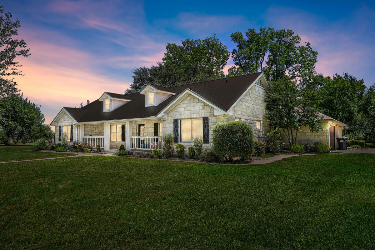 280 Windy Ln — exterior