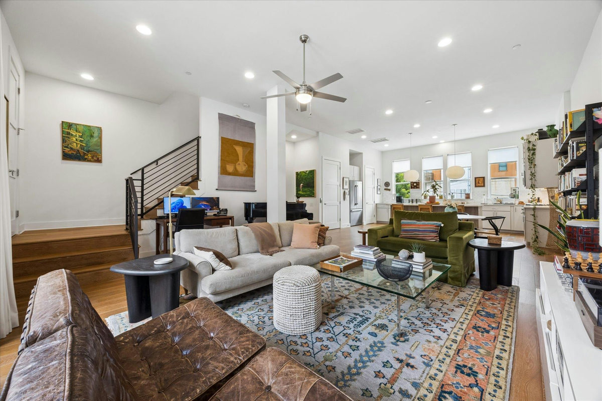 1002 Concordia Ave — photo 5