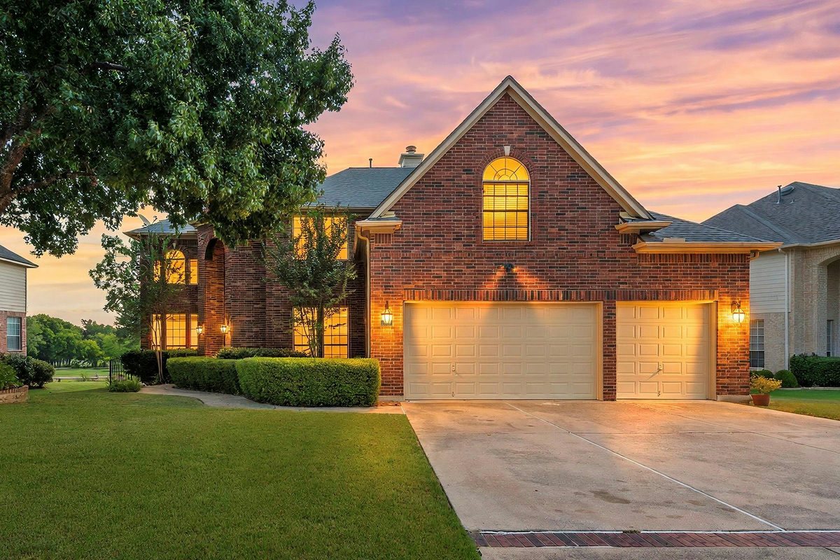 2007 Golden Bear Dr — exterior