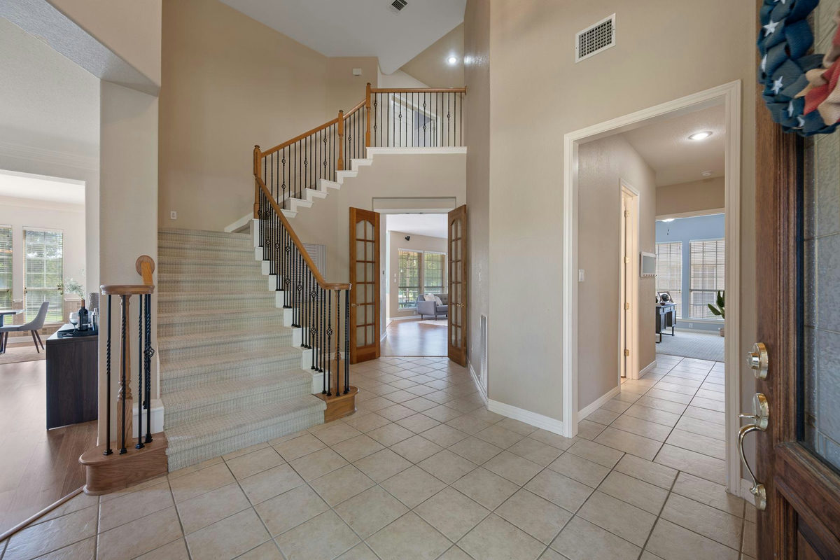 2007 Golden Bear Dr — photo 4