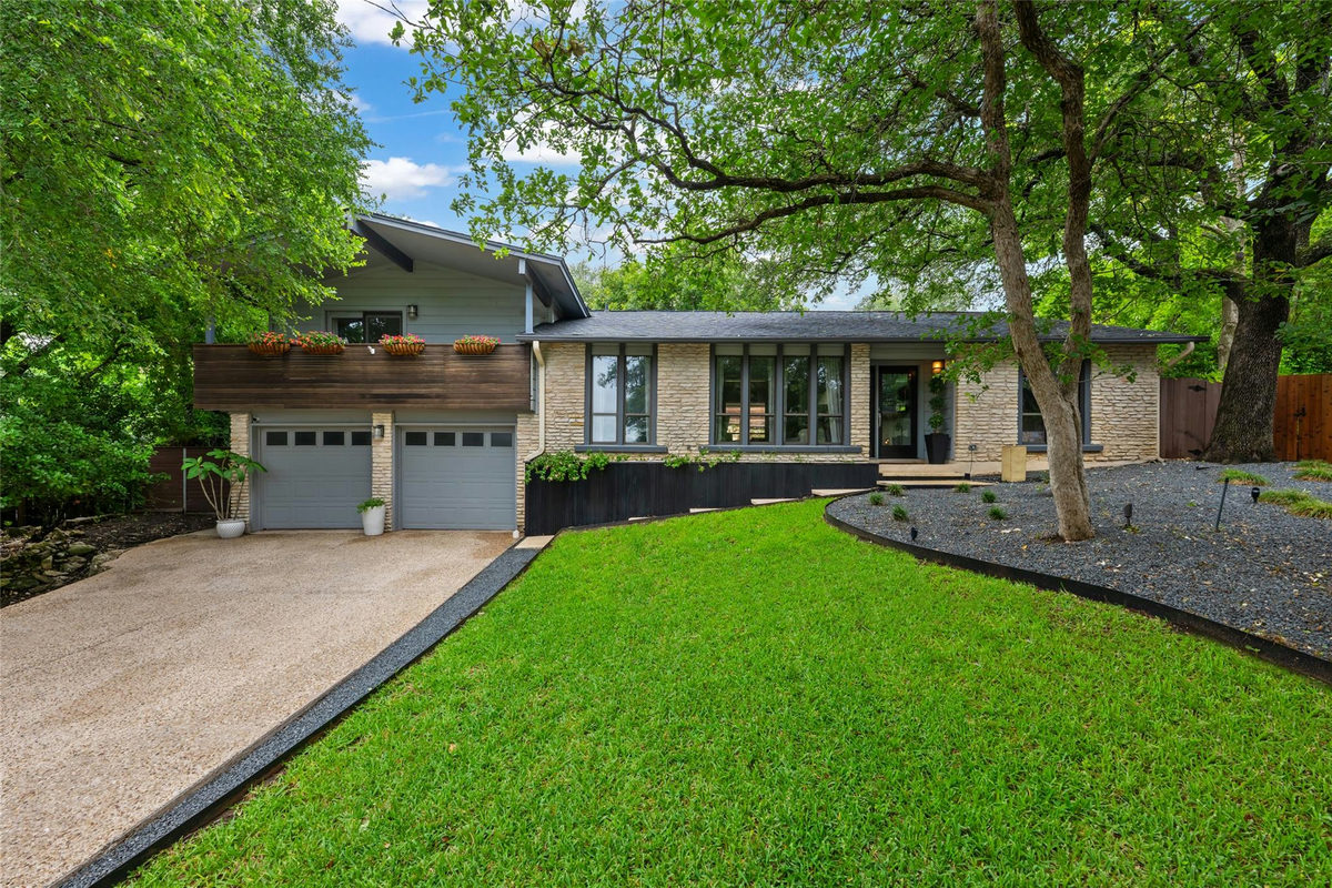 8400 Mesa Doble Ln — exterior