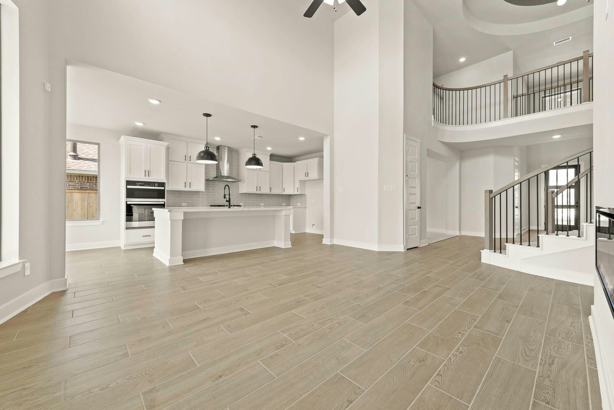 312 Lightstone Dr — photo 4