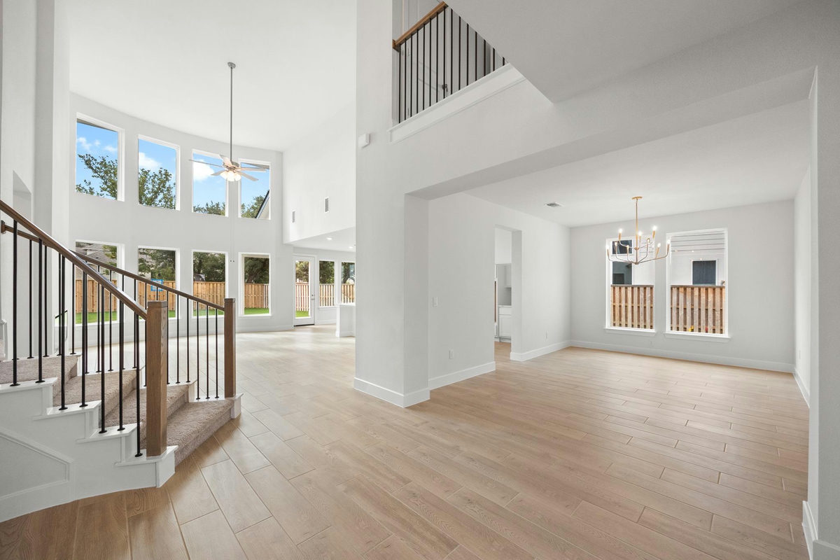 312 Lightstone Dr — photo 4