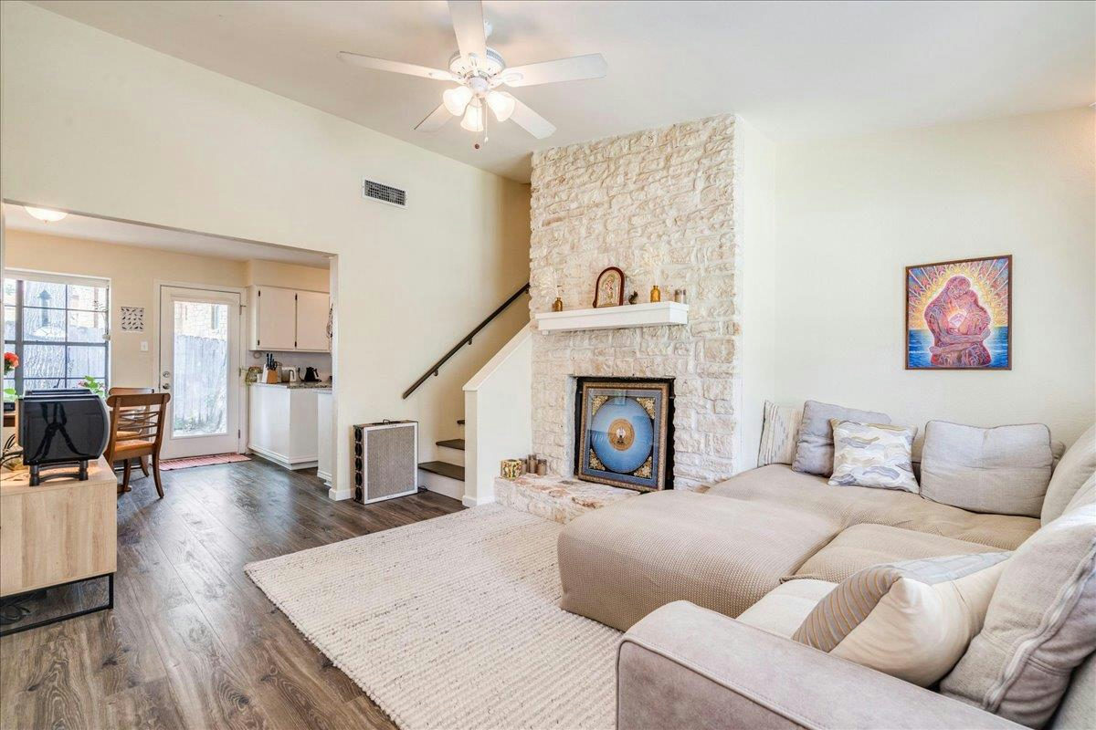 800 Terrell Hill Dr — photo 2