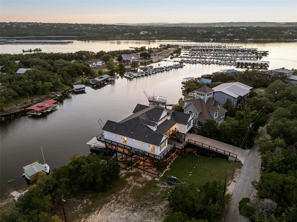 16323 Lake Loop — exterior