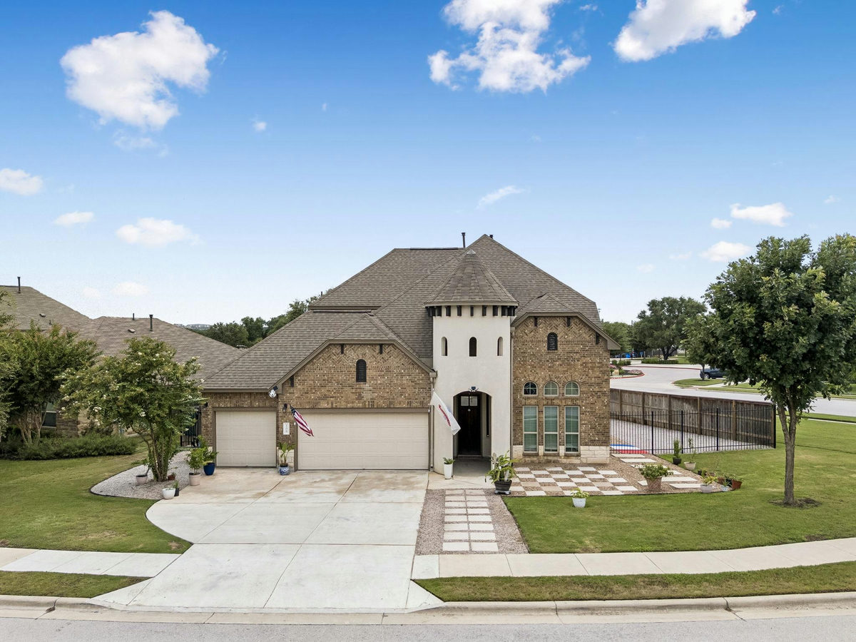 106 Groesbeck Ln — photo 4