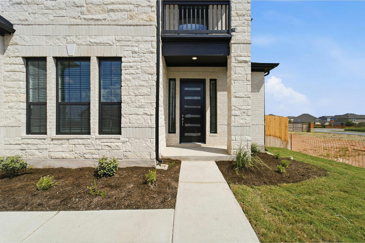 417 Lost Tree Dr — photo 2