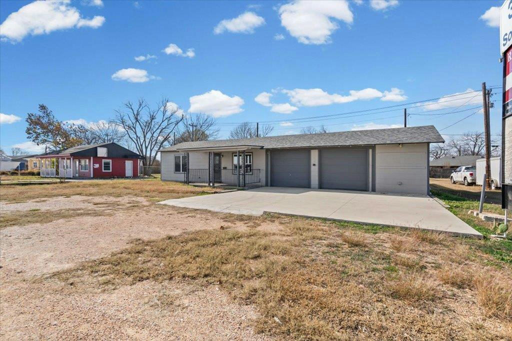 301 S Highway 183 — photo 4
