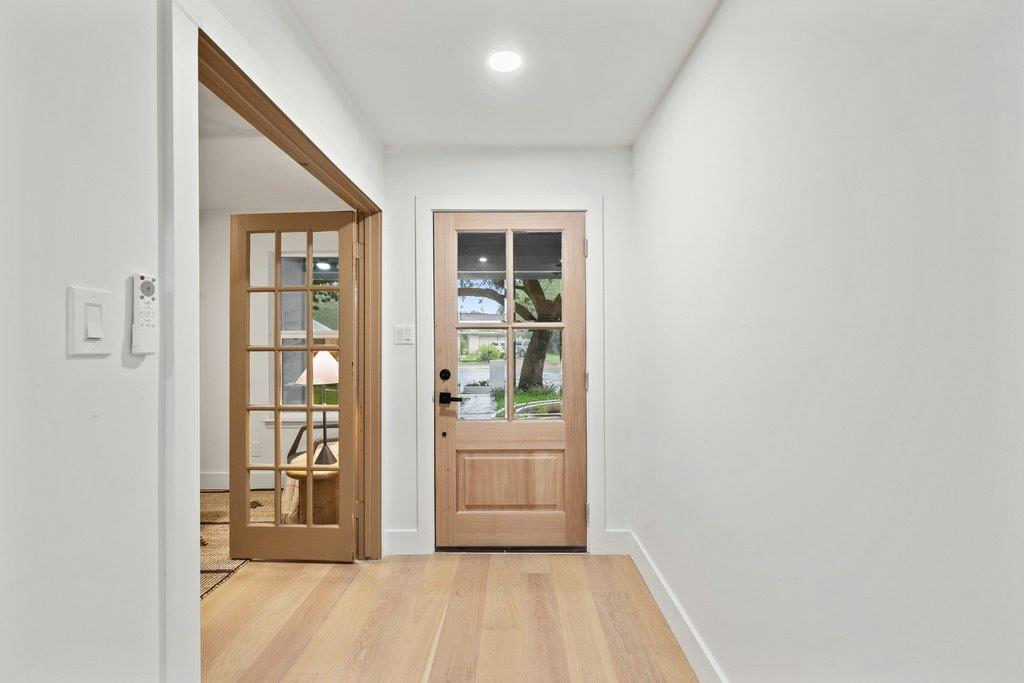 6303 Cannes Cir — photo 5