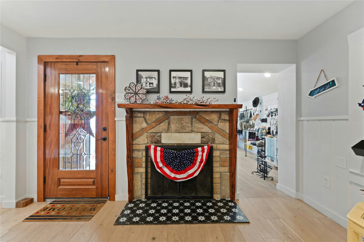 310 WIMBERLEY Sq — photo 5
