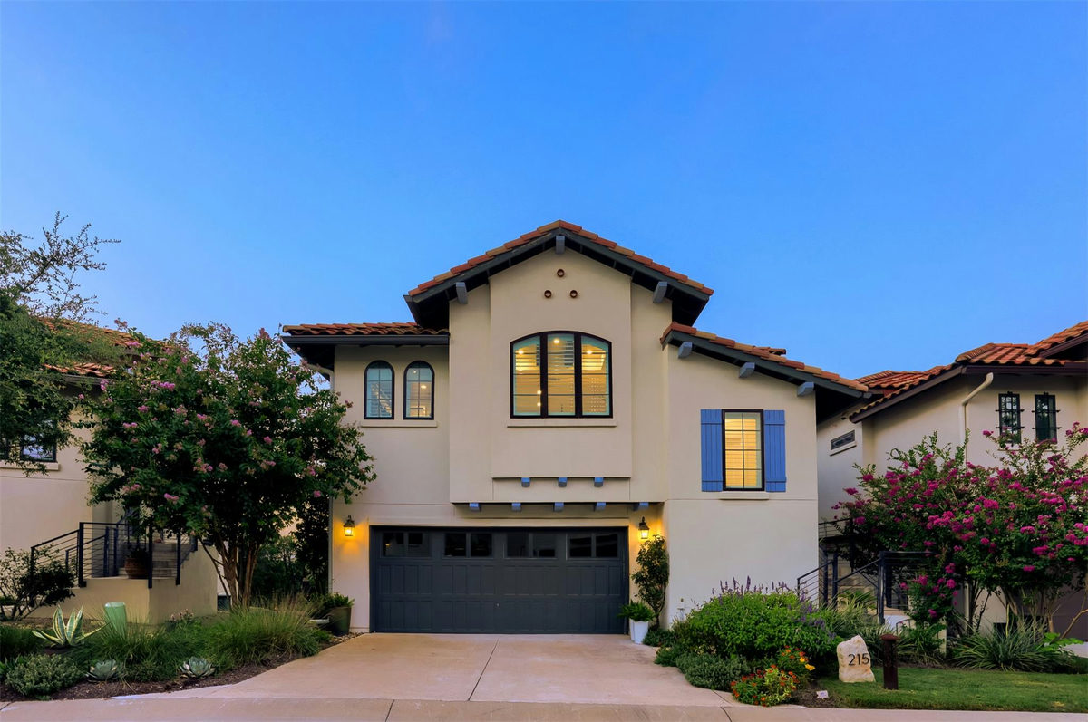 215 Honey Creek Ct — exterior