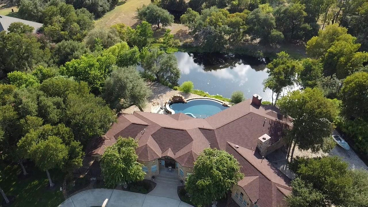 2308 Walsh Dr — photo 2