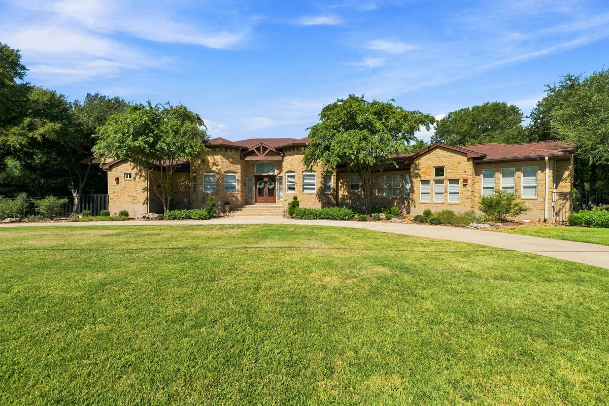 2308 Walsh Dr — photo 3