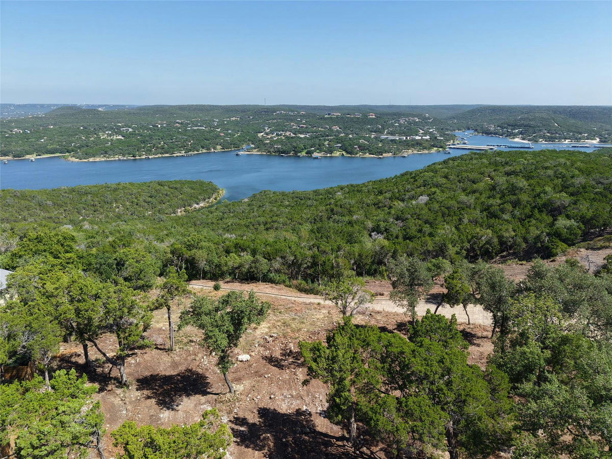 7207 Mountain Trl — exterior