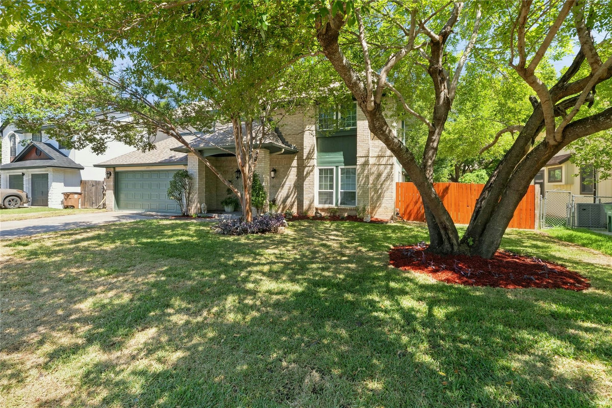 8904 Bridgewood Trl — photo 2