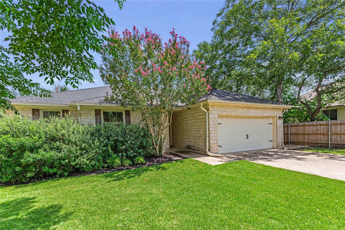 9131 Edwardson Ln — photo 2