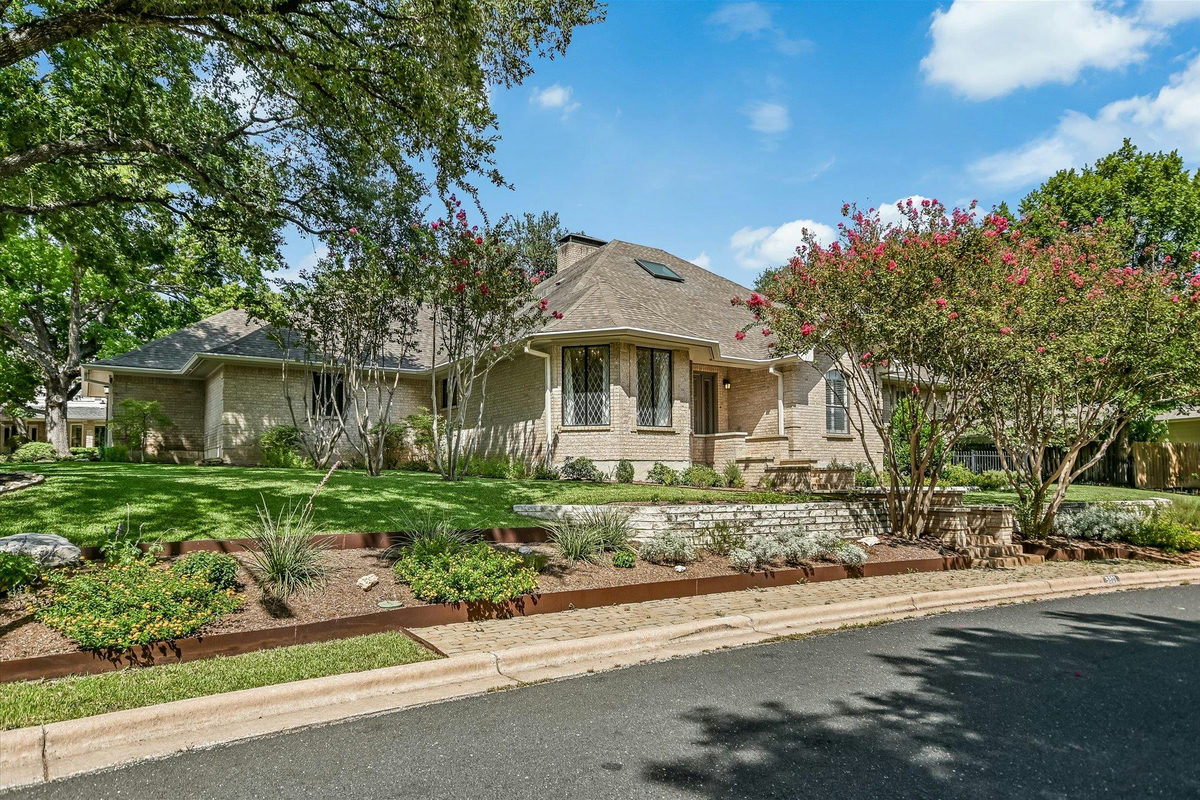 5801 Harrington Cv — exterior