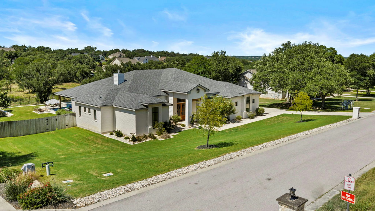 105 Taylor Creek Way — photo 3