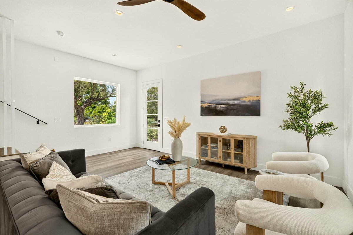 4601 Hank Ave #1 — photo 3