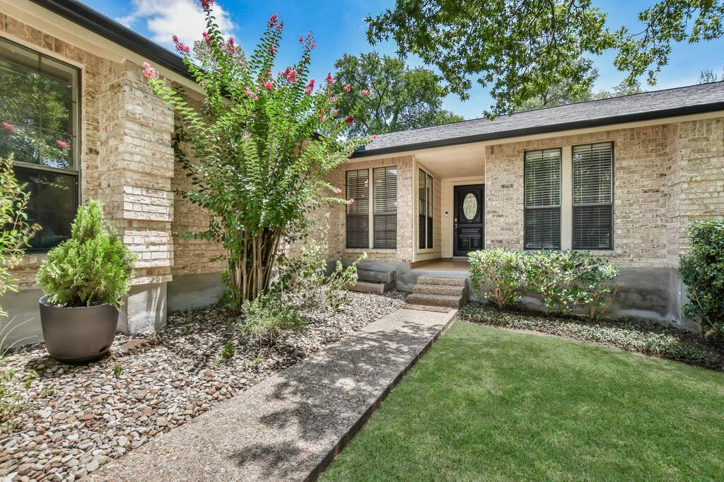 10803 Leafwood Ln — photo 3
