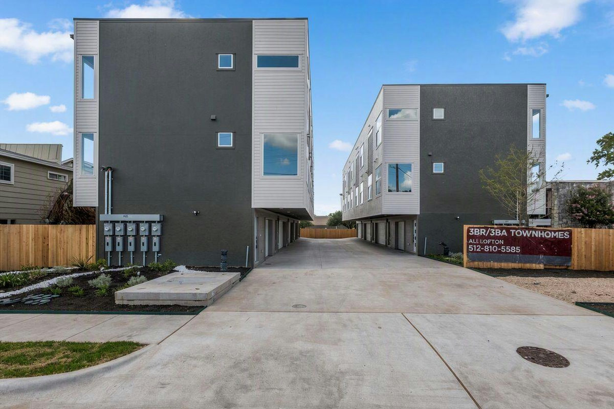 7920 Mullen Dr #1-9 — exterior