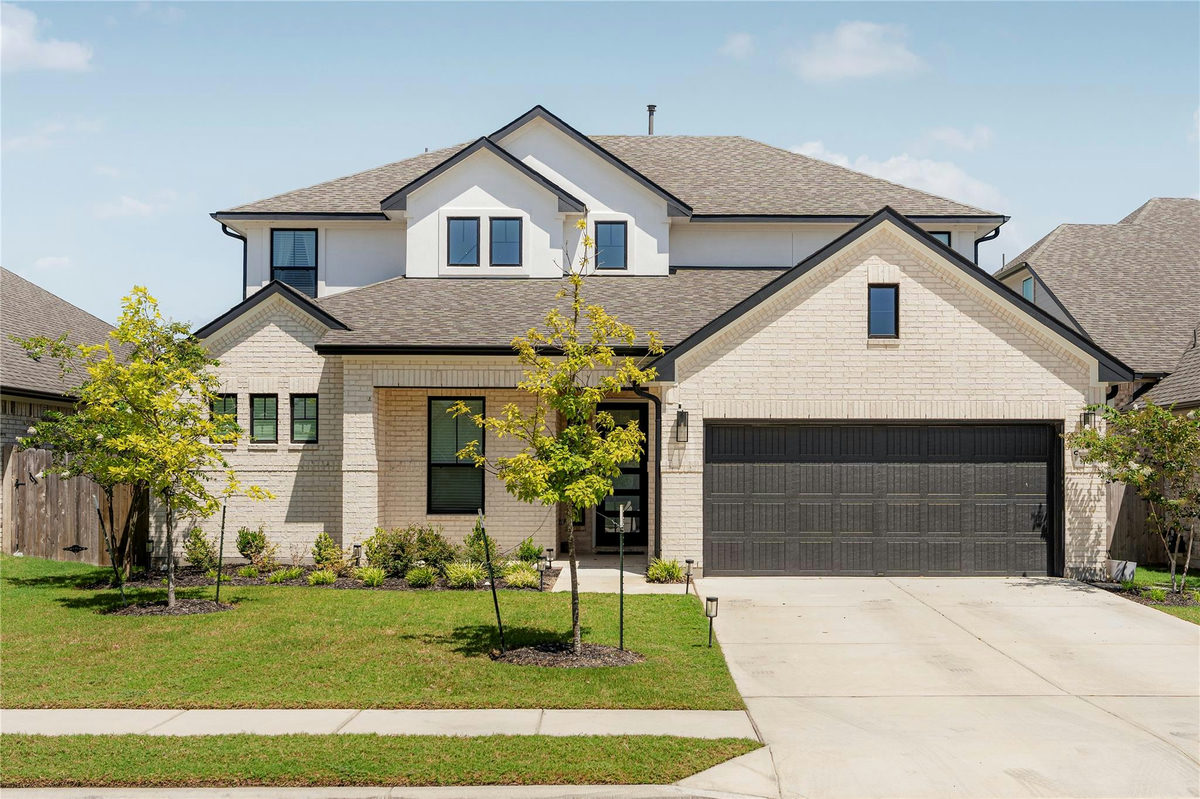 20225 Dustin Ln — exterior