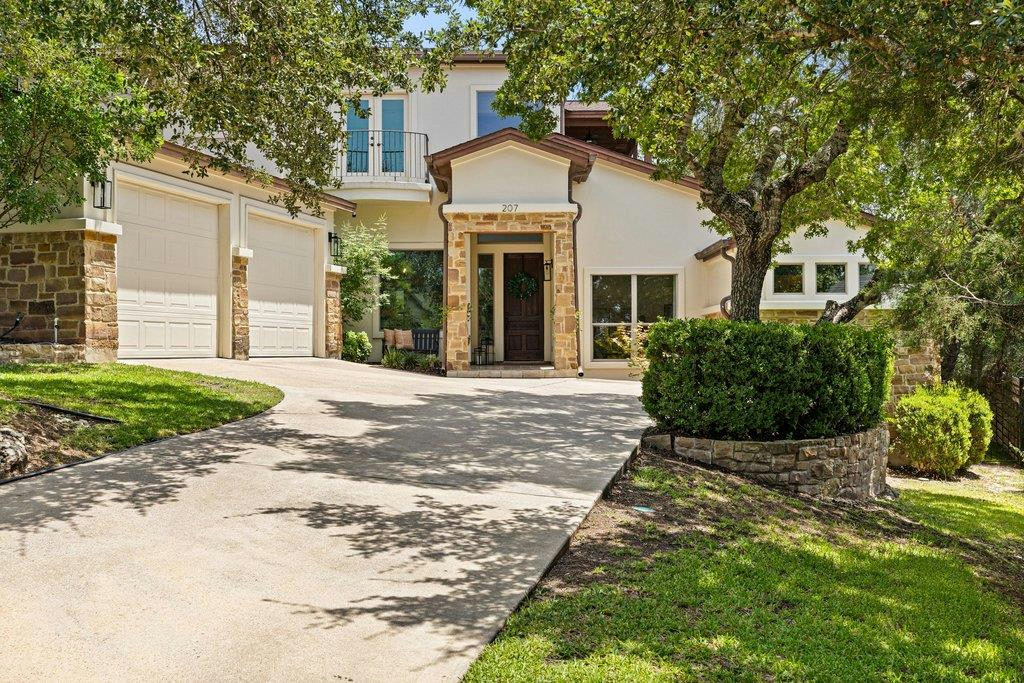 207 Spellbrook Ln — exterior