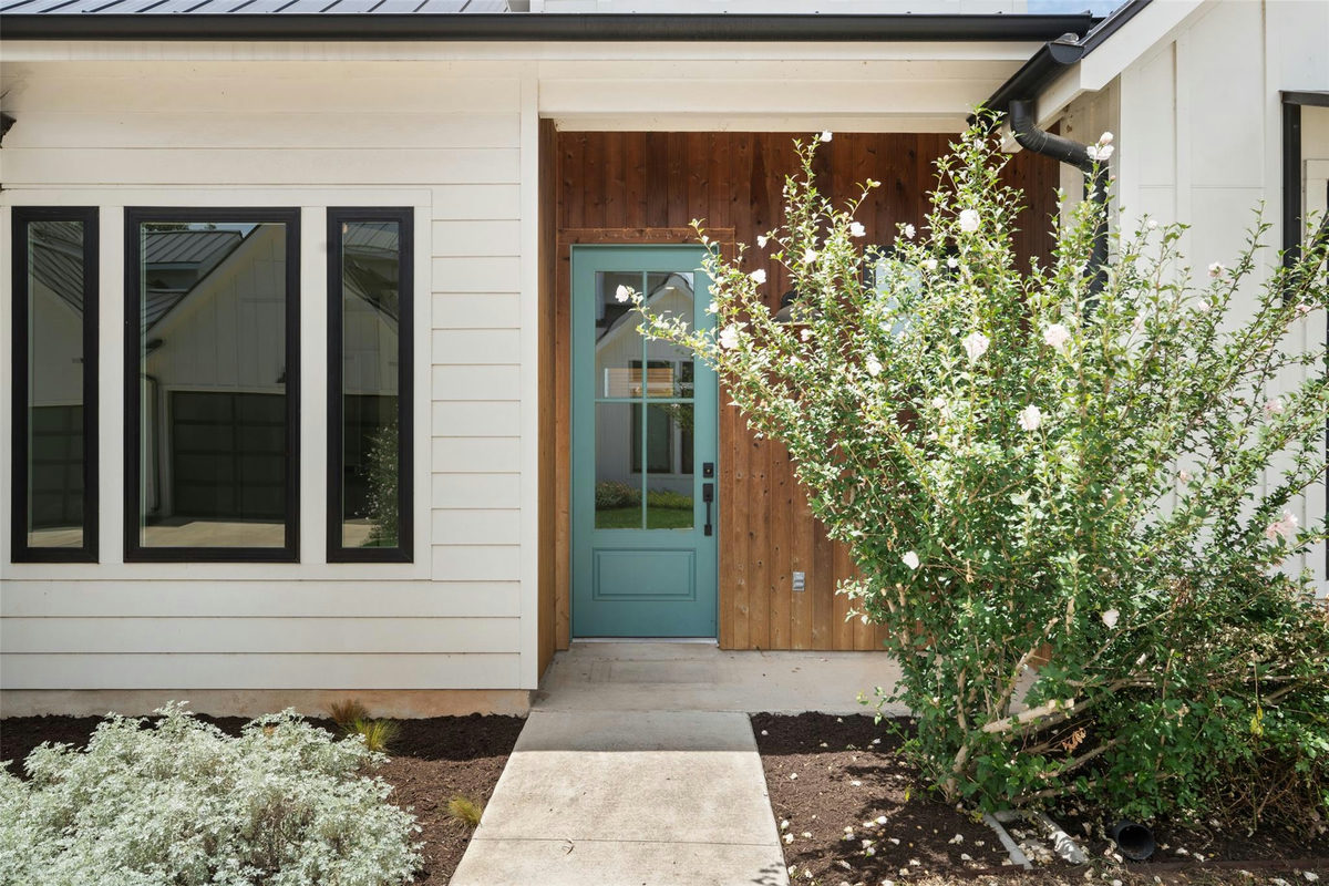 4020 Valley View Rd #B — photo 2