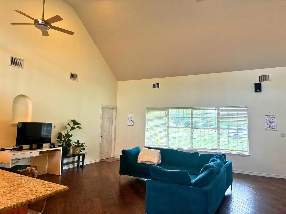 137 Wamel Way — photo 3