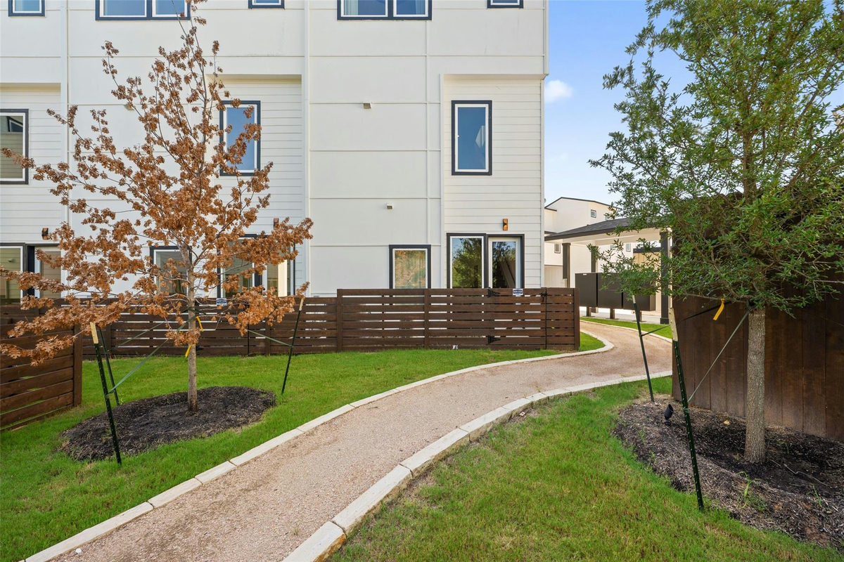 5201 E Martin Luther King Jr Blvd #7103 — photo 3