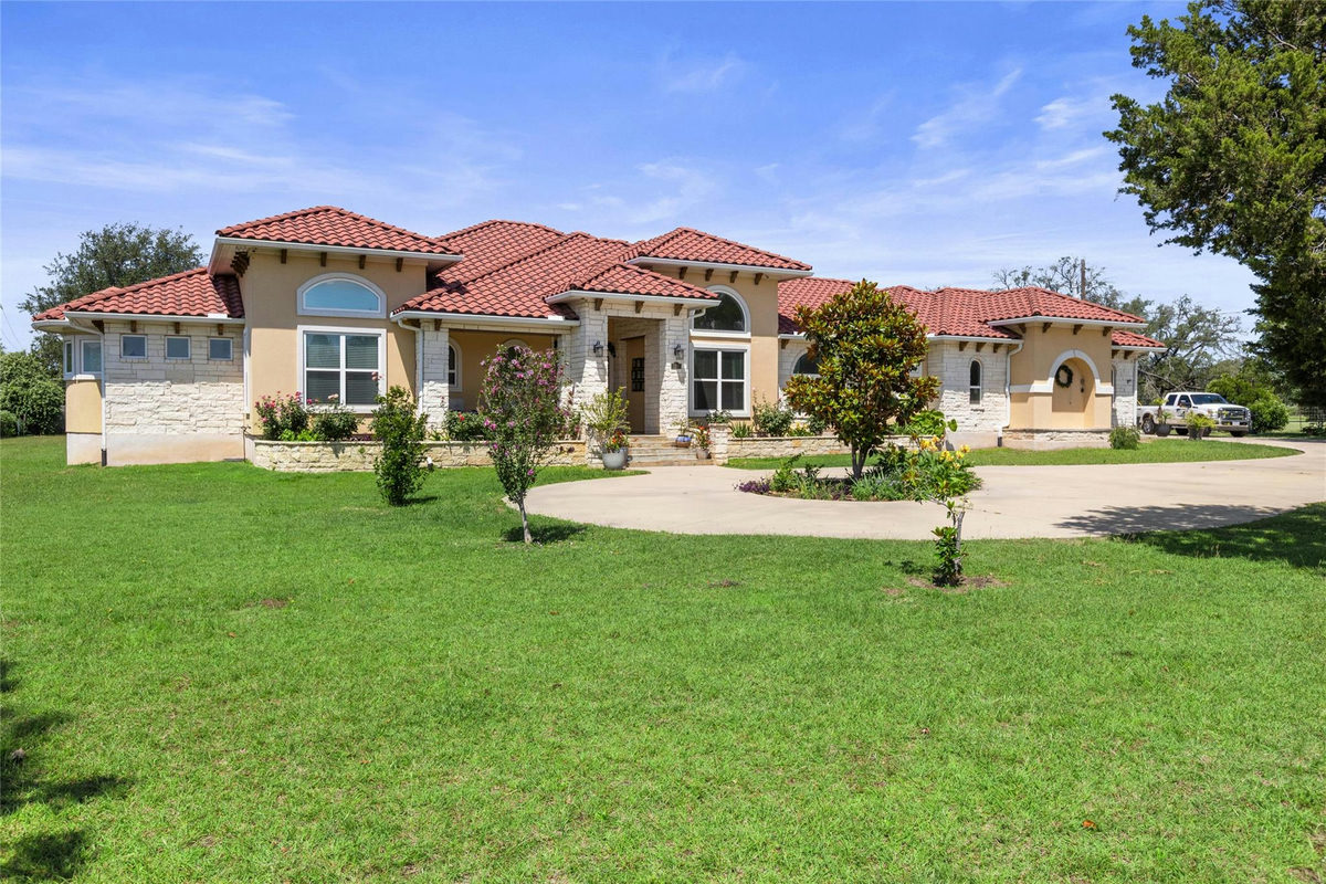129 Lakewood Trl — exterior