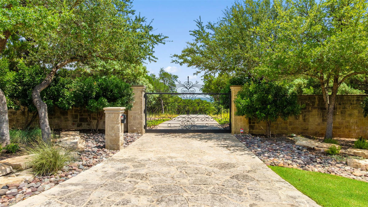 201 S Angel Light Dr — photo 4