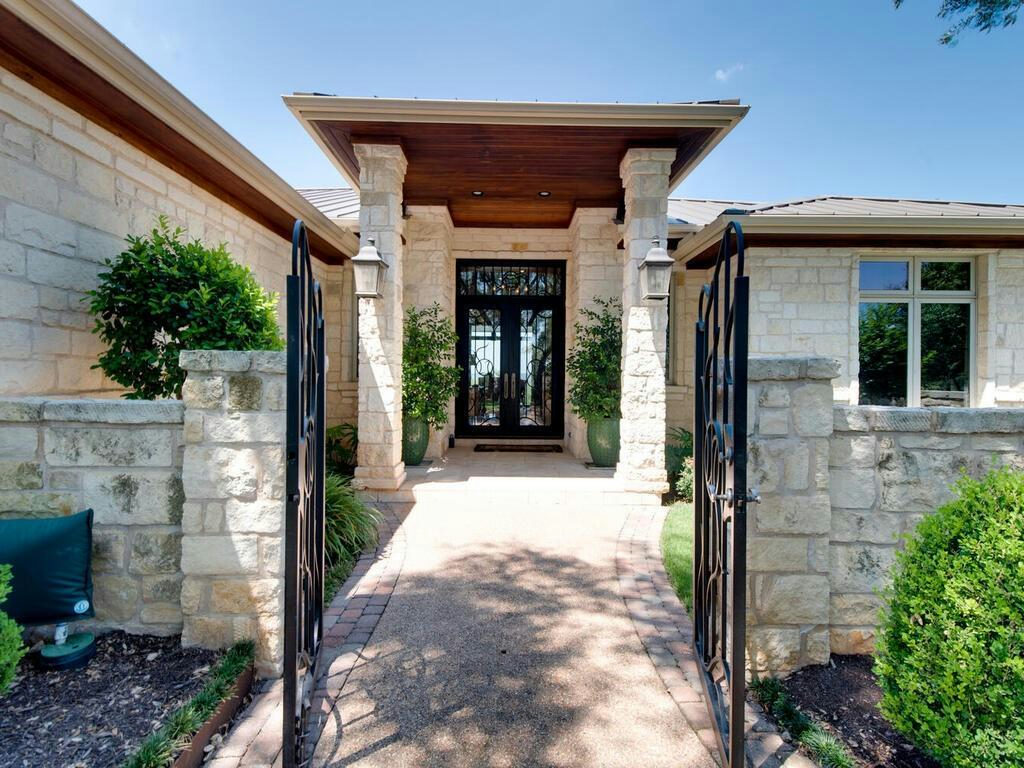 202 Hidden Hills Cv — photo 4