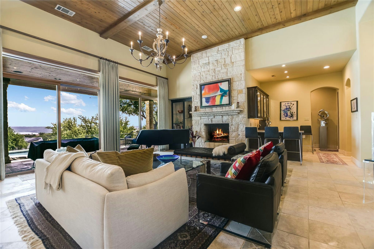 202 Hidden Hills Cv — exterior