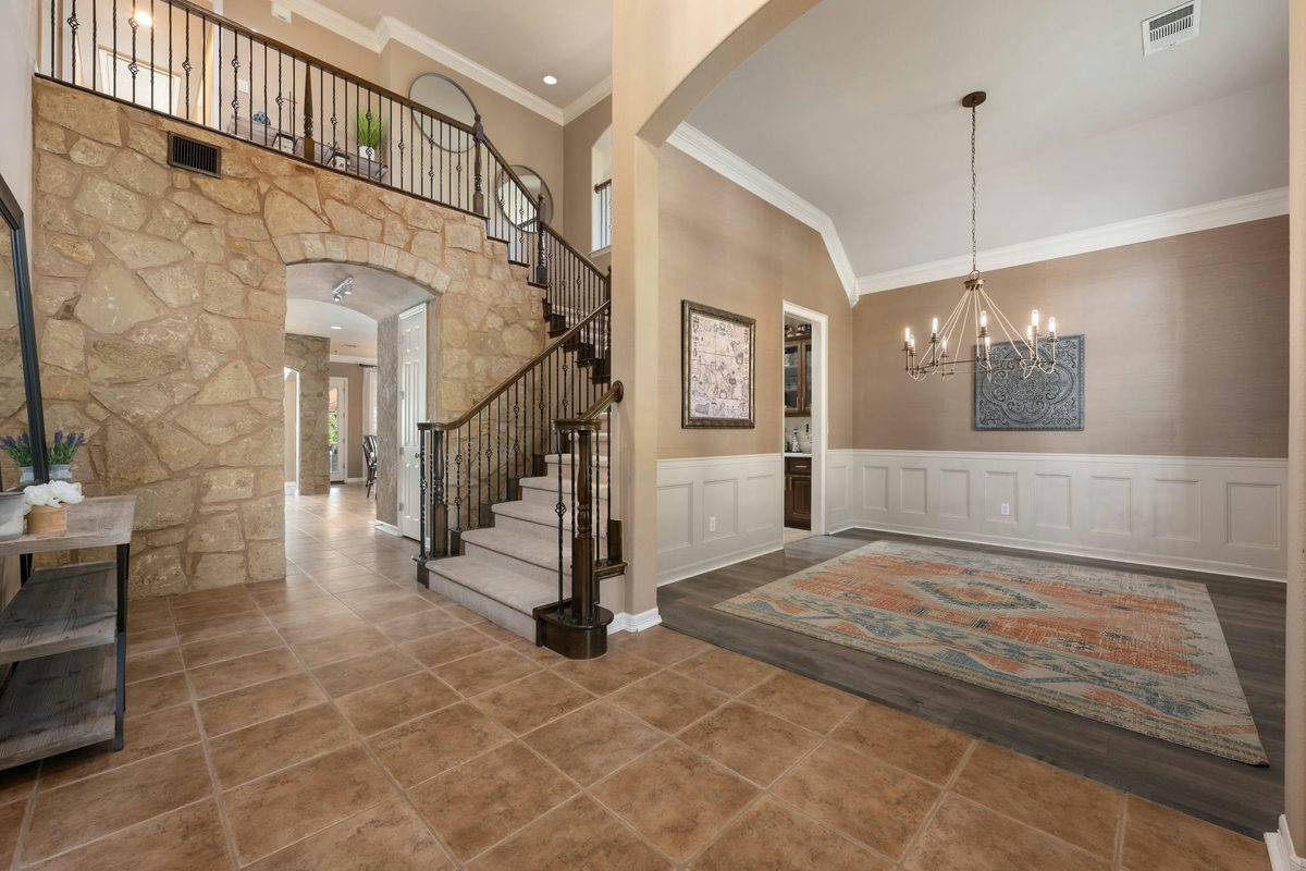 571 Aspen Dr — photo 5
